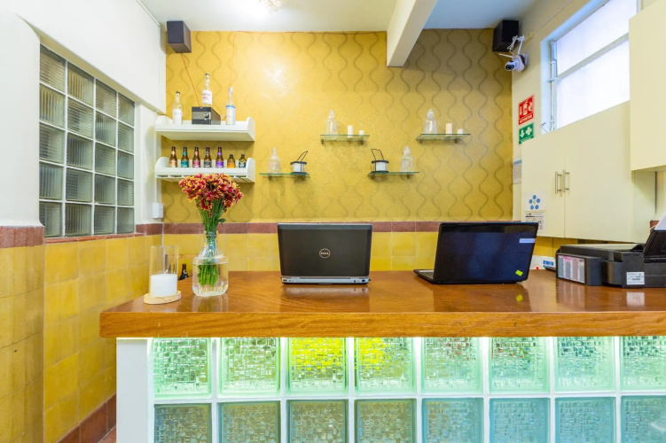 Mala Vecindad Beer Hotel