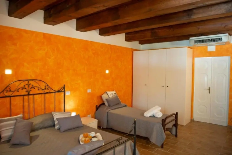 Deluxe Triple room