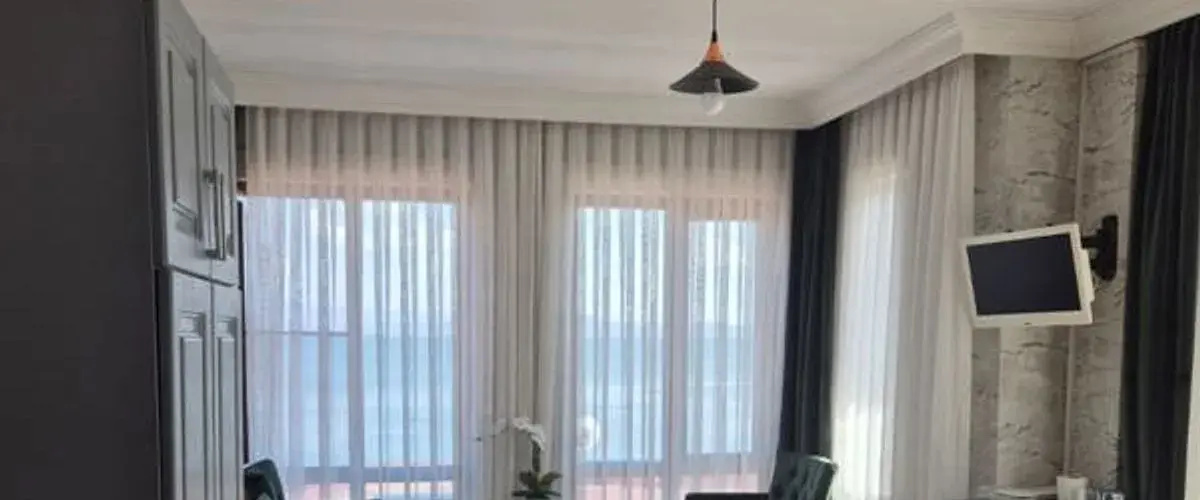 Akçay Pembe Köşk Otel
