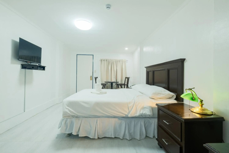 Orchid Inn Resort