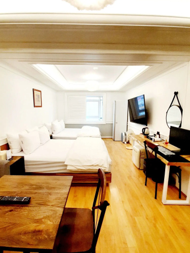 Uneed Hotel