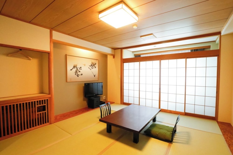 5 Bedrooms Standard room