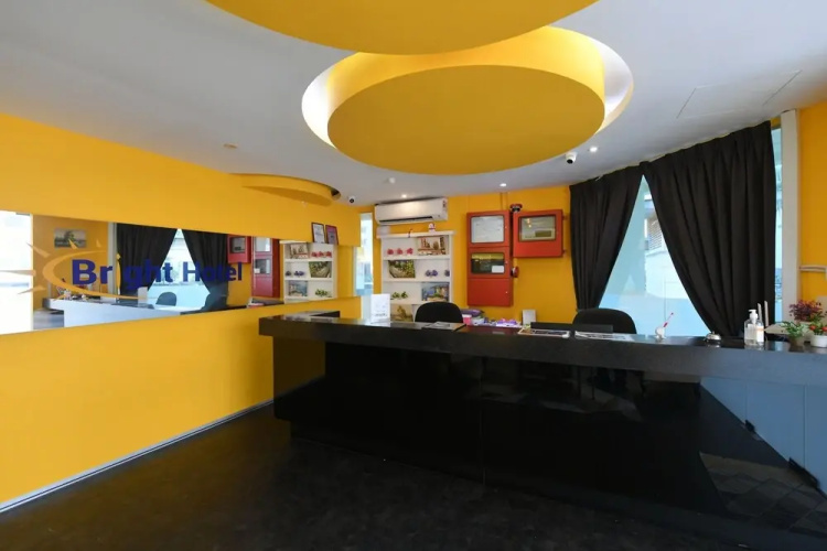 Bright Hotel
