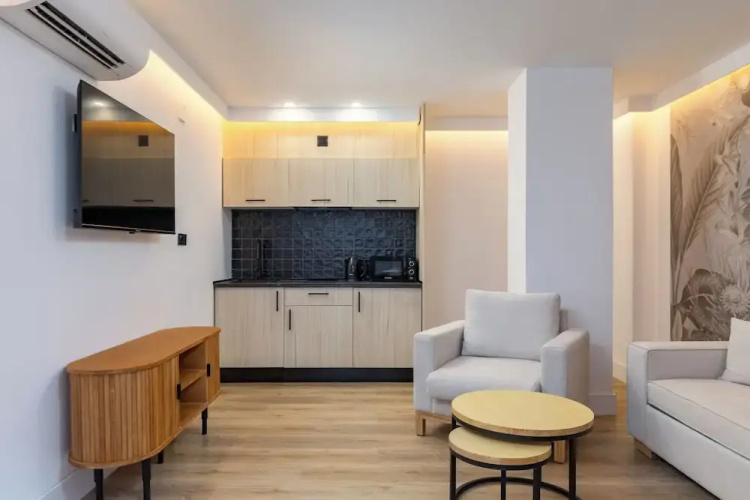 HA Aparthotel Retiro Suites