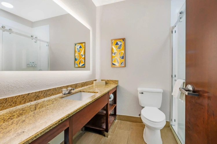 Quadruple Suite