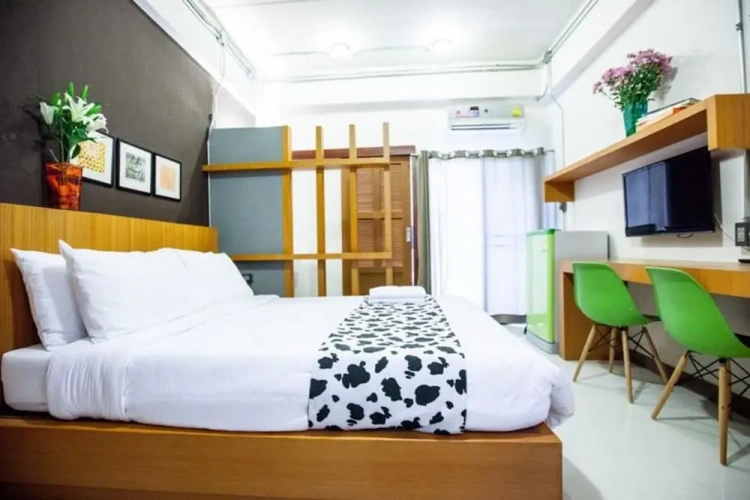 Standard room with balcony