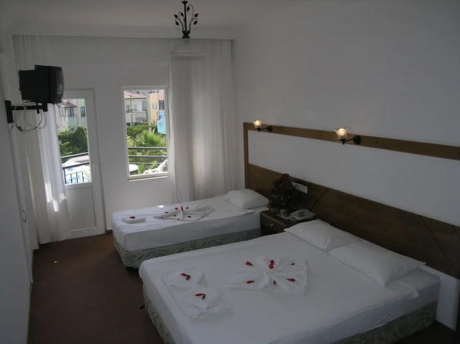 Standard Triple room with balcony