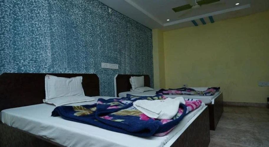 Hotel Gokul Palace