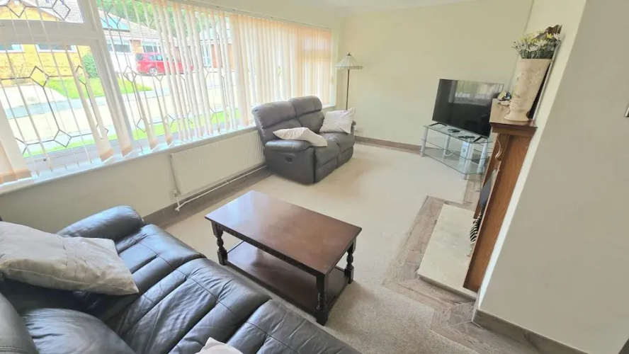 Herne Bay - House - Sleeps 7 - Parking