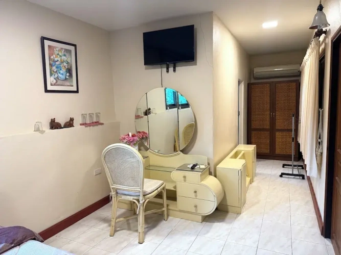 Standard Family room