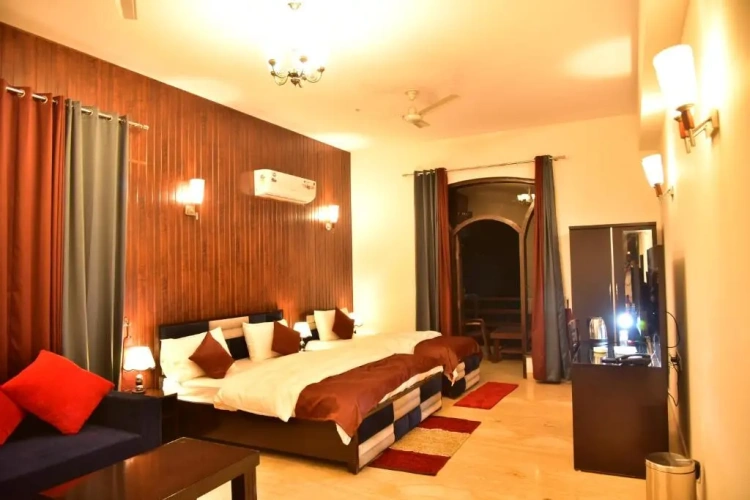 Deluxe Family Suite