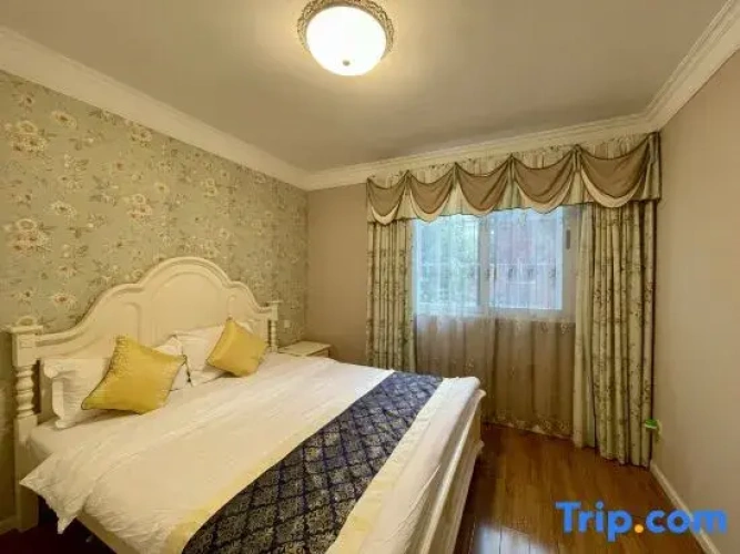 2 Bedrooms Villa