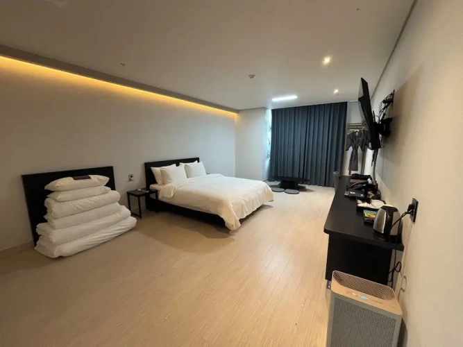 Standard Triple Family room
