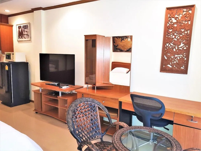 Large Studio Baan Suan Lalana