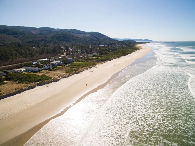 Getaway Oceanfront Lodging - 2 Br Condo