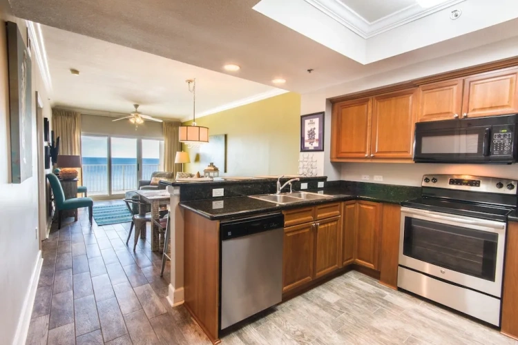 3 Bedrooms Apartment with sea view