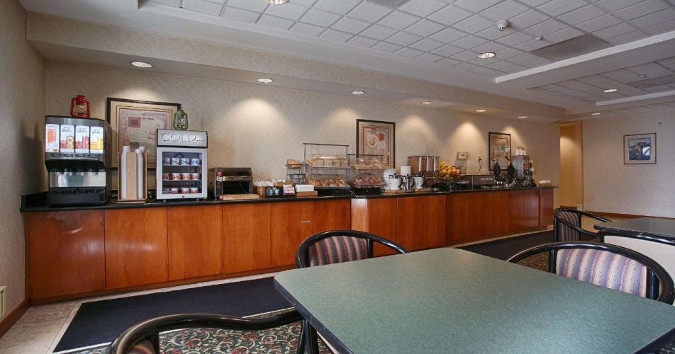 Best Western Coyote Point Inn photo 26