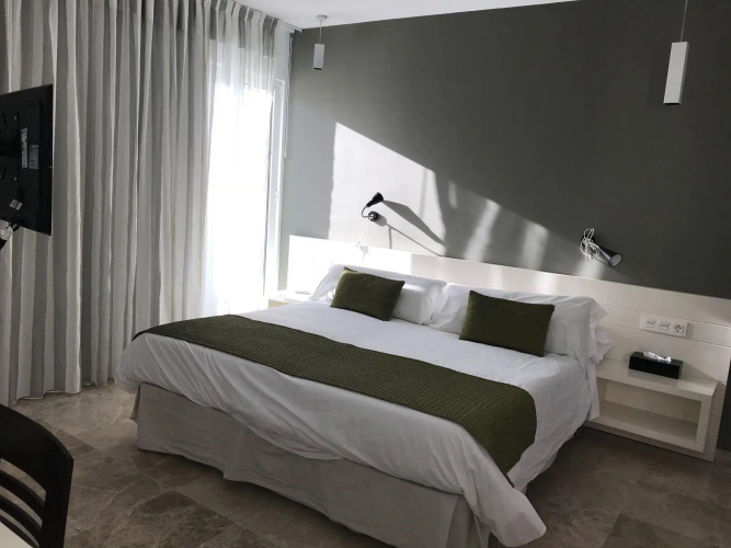 Hotel Senderos