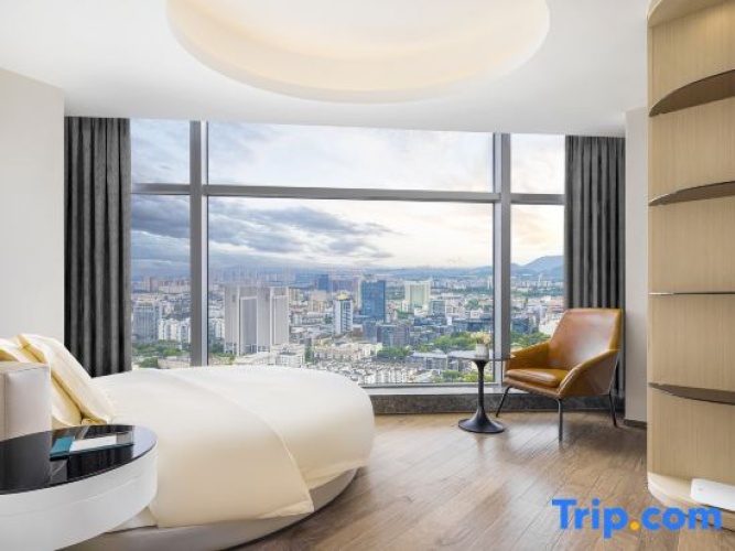 3 Bedrooms Suite