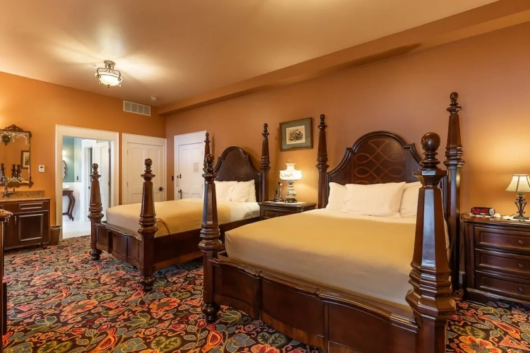 Standard Double room with view