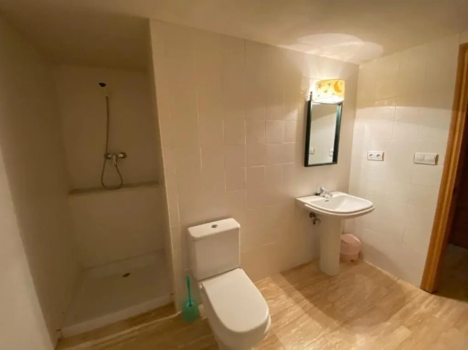 4 Bedrooms Villa