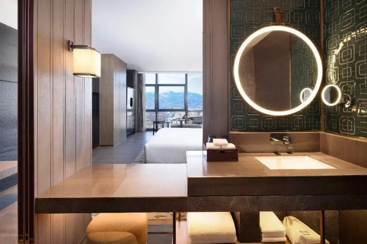 HUALUXE Qingdao Licang by IHG