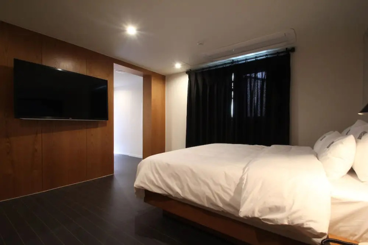 Gray 191 Hotel
