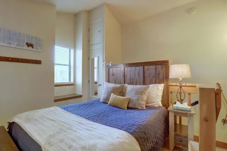 201c Mountain Side 1br 1ba 1 Bedroom Condo by RedAwning