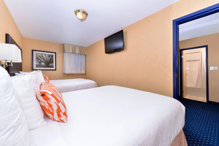 Best Western Plus Regency Inn & Conference CentreOver view