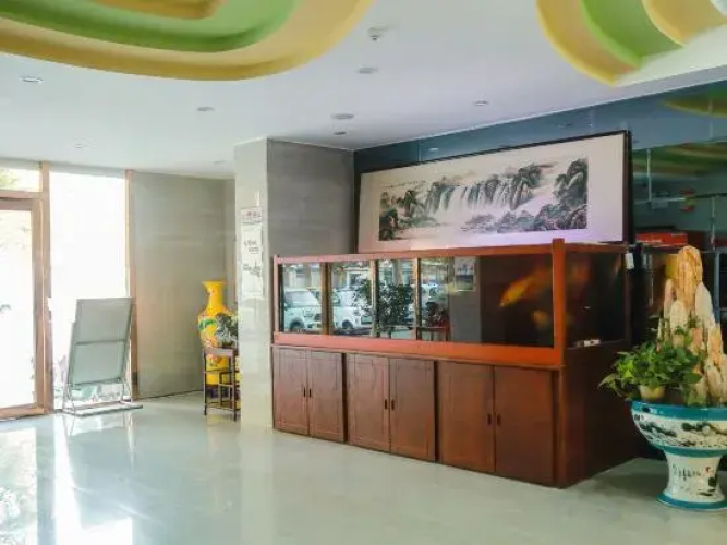 Home Inn Huaxuan Collection Hotel (Zibo Xingtai Coach Station)