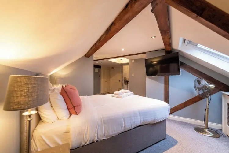 Deluxe Triple room