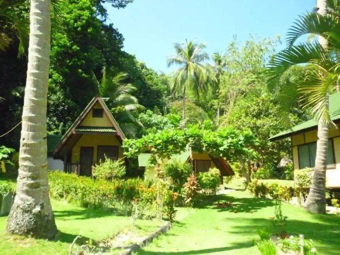 1 Bedroom Bungalow with garden view
