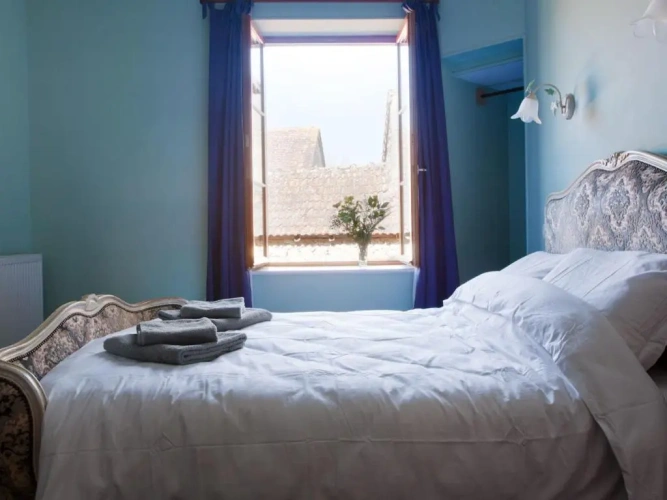 Standard Double room with view