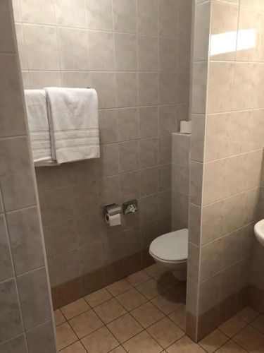 Comfort room
