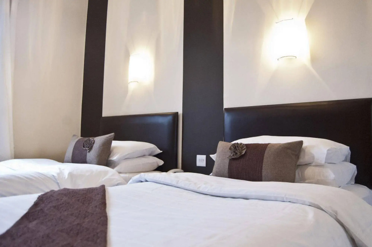 Avonbridge Hotel