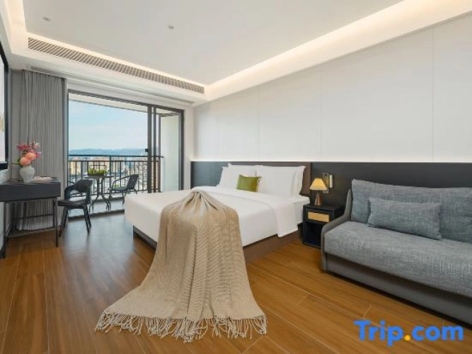 Standard Double room with view
