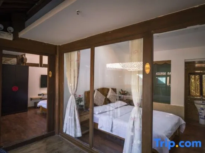 Standard Double room with courtyard view