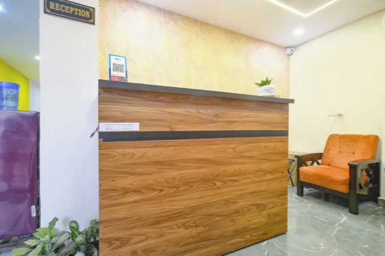 Fabhotel Parijat