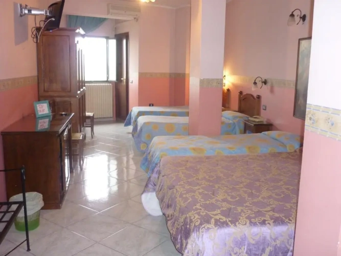 Standard Quadruple room