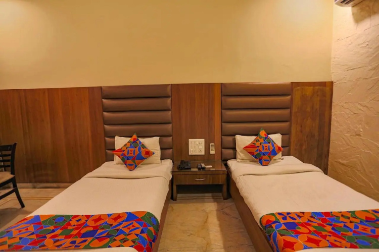 Fabhotel Surya