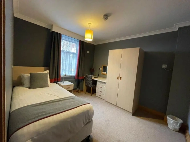 Standard Single room