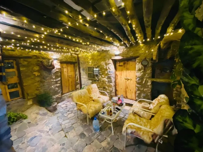 3 Bedrooms Cottage