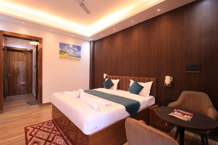Deluxe room with mountain view