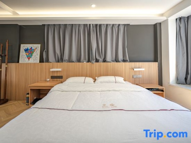 Deluxe Family Suite