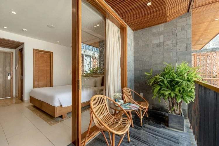 Deluxe Double room with balcony and with pool view