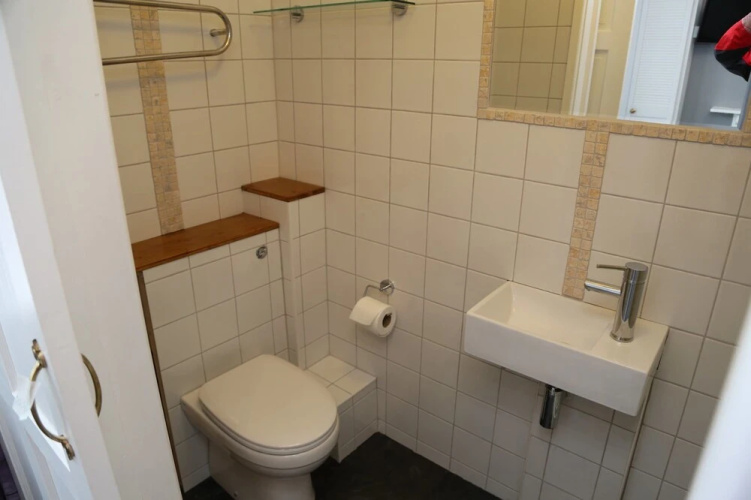 Acorns Guest House