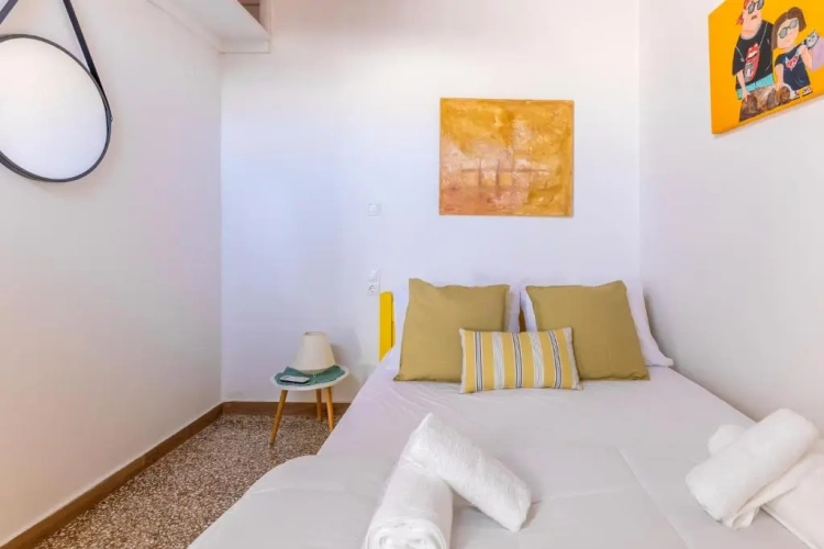 2 Bedrooms Apartment