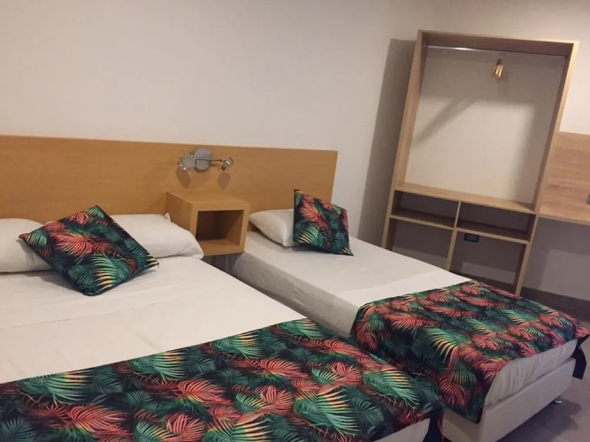 Hotel Cayena Inn