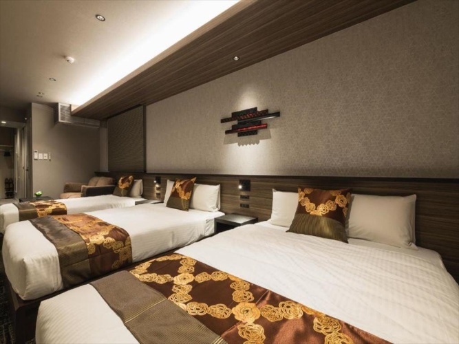 Standard Double Suite