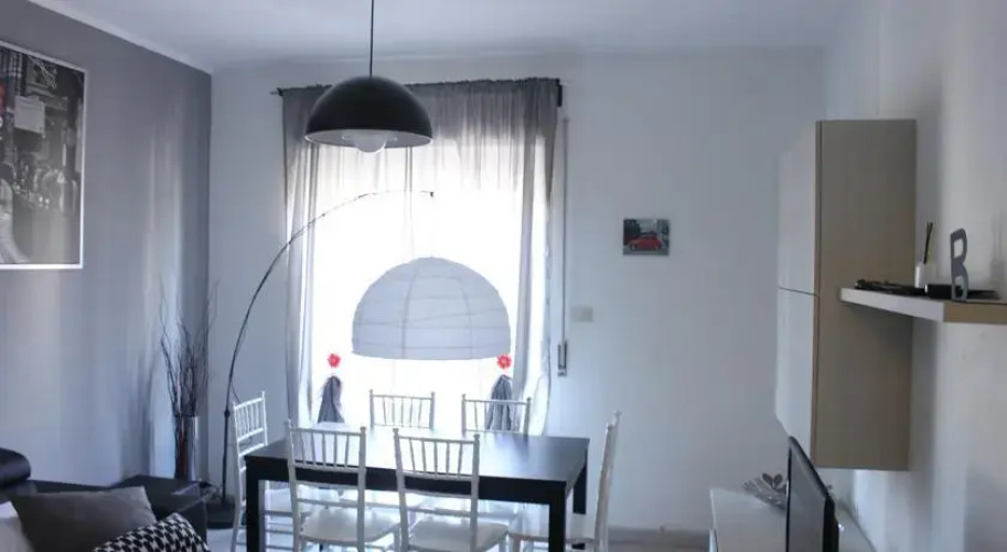 Apartment Led - Enzo's Place